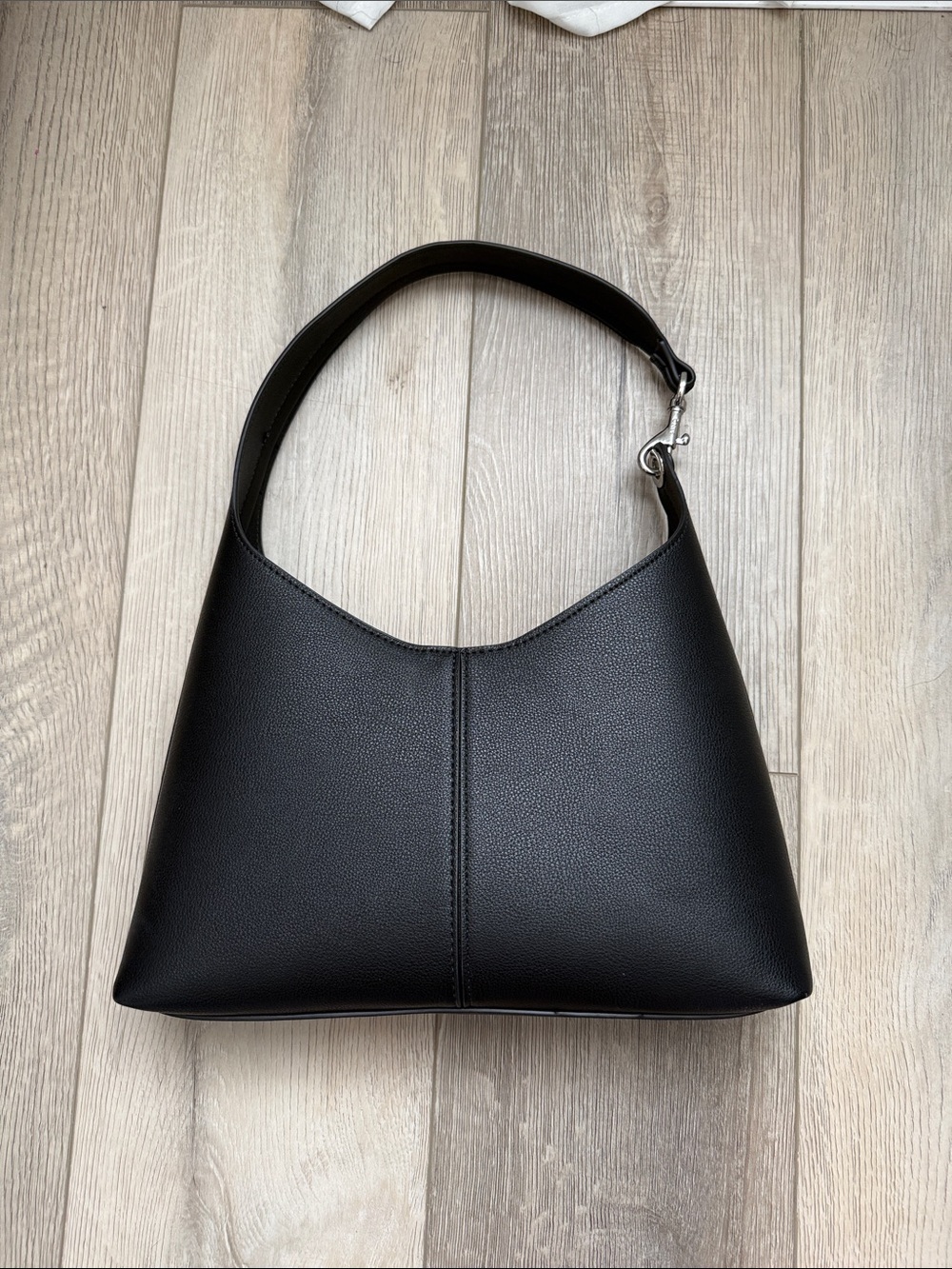 Mango Classic Black Shoulder Bag - Sleek Minimalist Women's Handbag